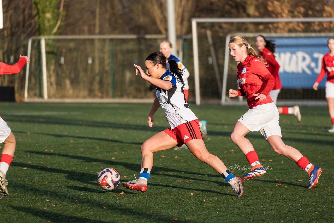 Bild 141 - wBJ Hamburger SV - Holstein Kiel : Ergebnis: 8:0